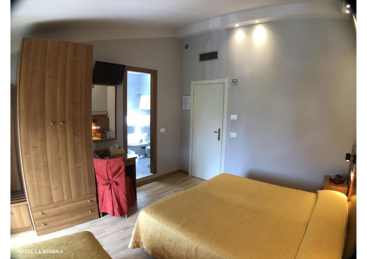Hotel La Bussola Padenghe sul Garda Exterior photo